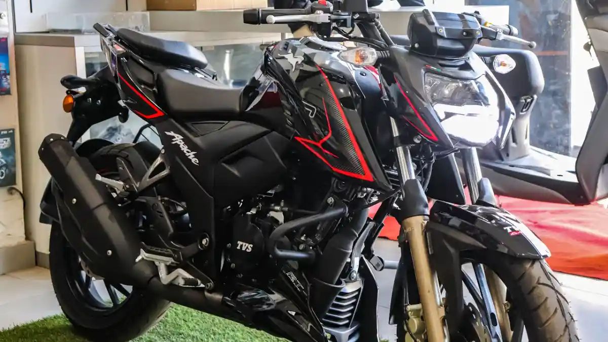 TVS Apache RTR 200 Review 2025